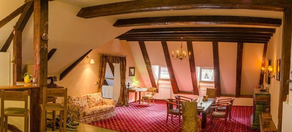 Apartament The Attic Braszów Zewnętrze zdjęcie